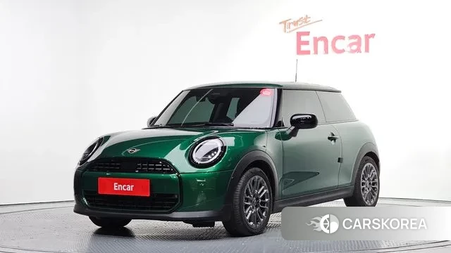 Mini Cooper C 4th generation 2025 Зеленый из Кореи