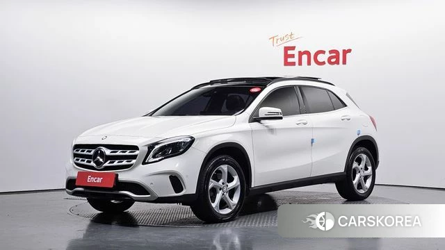 Mercedes-Benz GLA-Class X156 2018 Белый из Кореи
