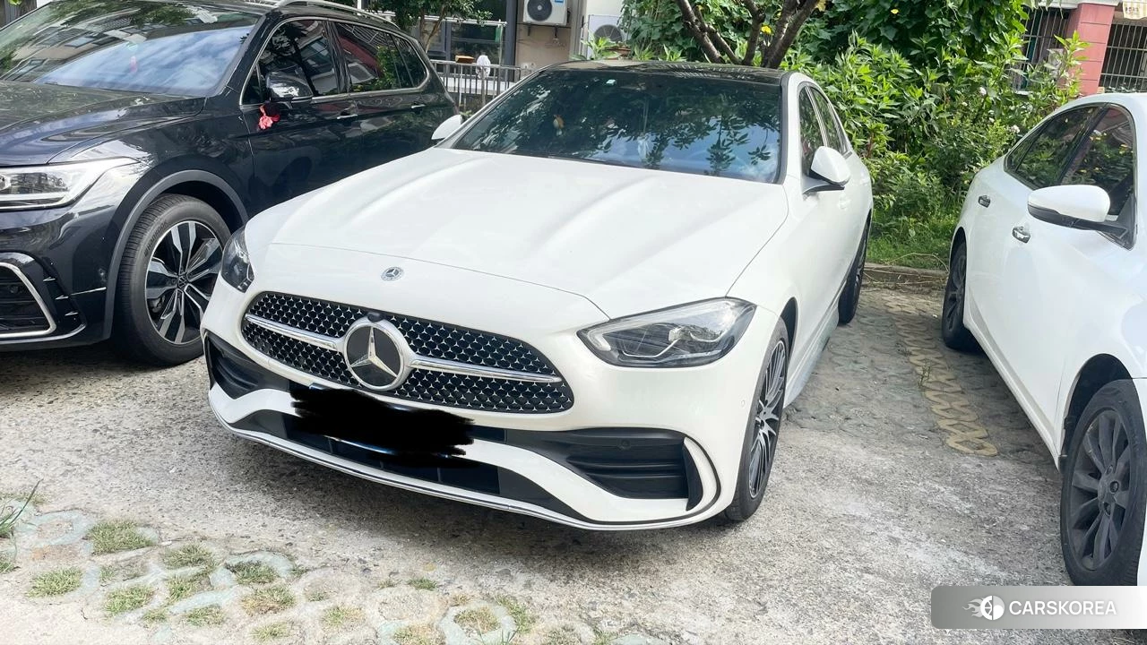 Mercedes-Benz Class C 2024 Белый из Китая