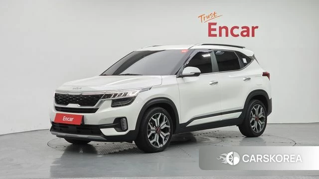 Kia Seltos 2022 Белый из Кореи