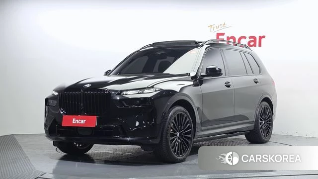 BMW X7 (G07) 2025 Черный из Кореи