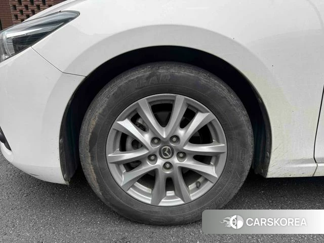Mazda 3 Angkesaila 2019 Белый из Китая