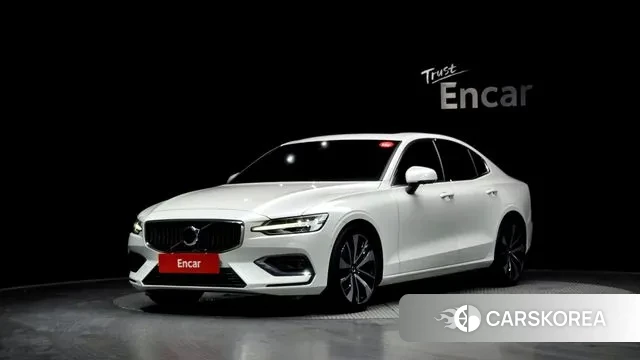 Volvo S60 3rd generation 2023 Белый из Кореи