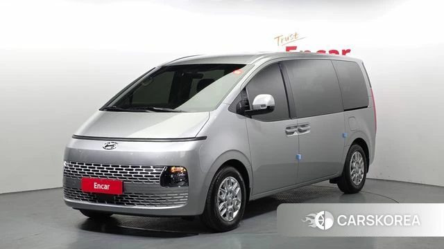 Hyundai Staria 2023 Серебристо-серый из Кореи