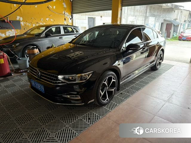 Volkswagen Magotan 2023 Черный из Китая