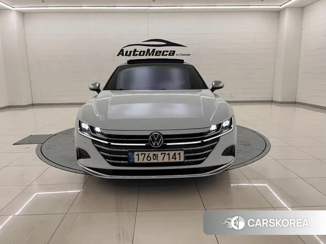 Volkswagen Arteon 2022 Белый из Кореи