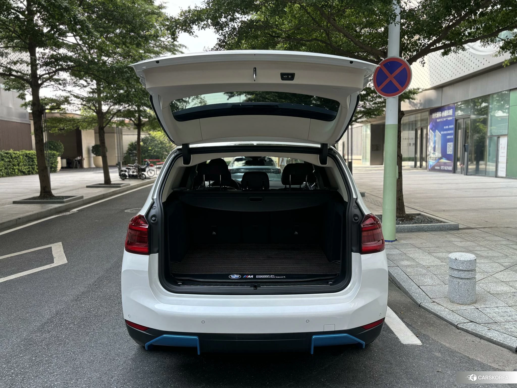 BMW iX3 2021 Белый из Китая
