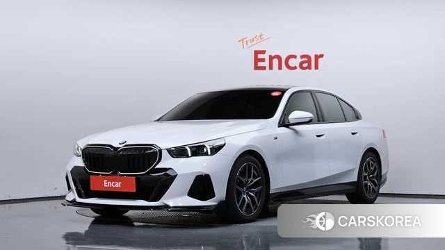 BMW 5 Series (G60) 2025 Белый из Кореи