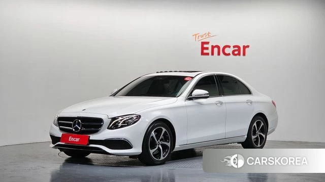 Mercedes-Benz E-Class W213 2020 Белый из Кореи