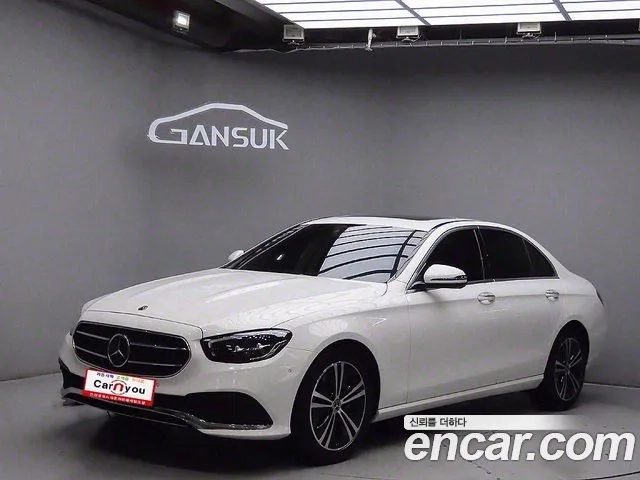 Mercedes-Benz E-Class W213 2021 Белый из Кореи