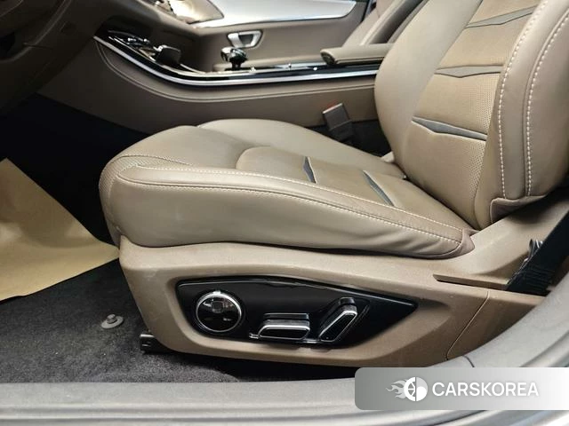 BYD Han DM 2021 Серебристо-серый из Китая