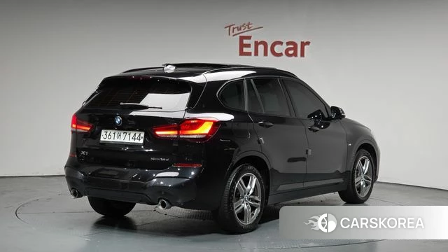 BMW X1 (F48) 2019 Черный из Кореи