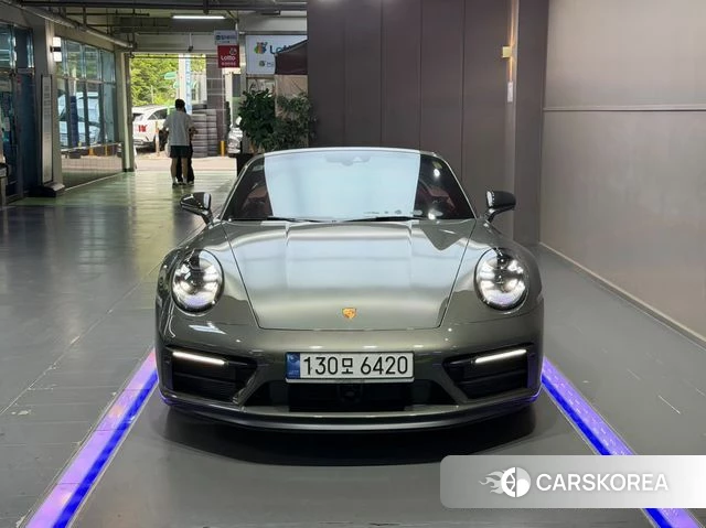 Porsche 911(992) 2023 Светло-зеленый из Кореи