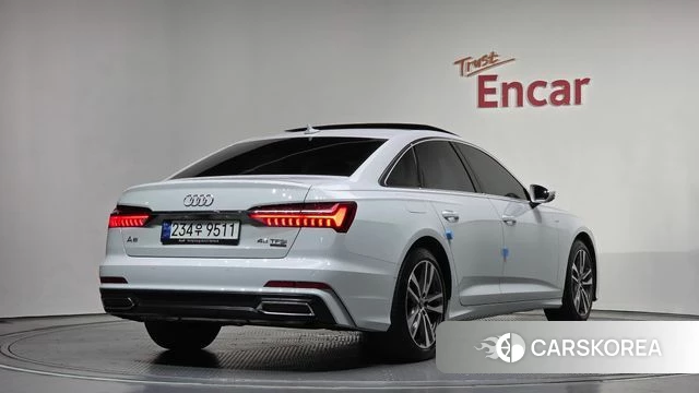 Audi A6 (C8) 2023 Белый из Кореи