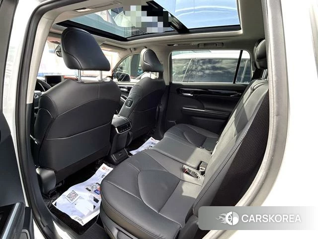 Toyota Highlander 2025 Белый из Китая