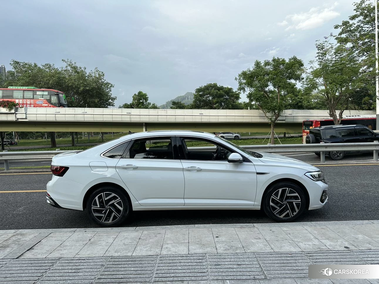 Volkswagen Sagitar 2022 Белый из Китая