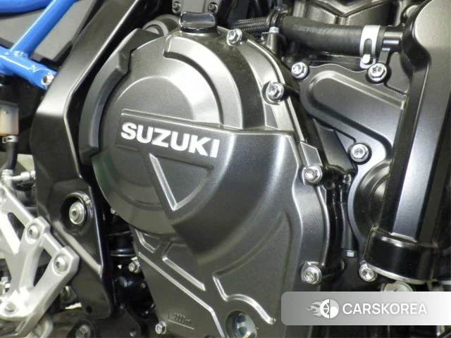 Engine photo