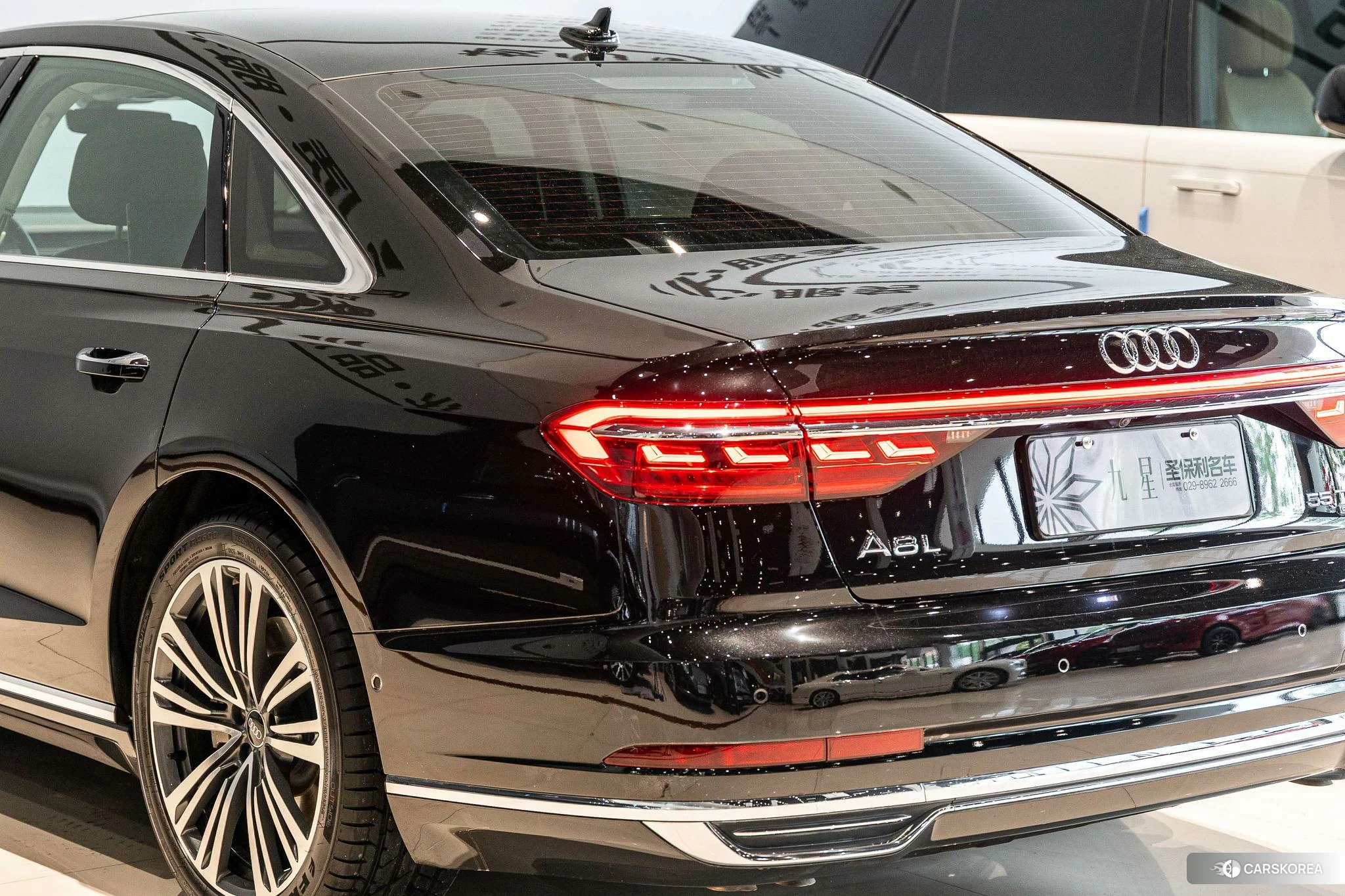 Audi A8 2020 Черный из Китая