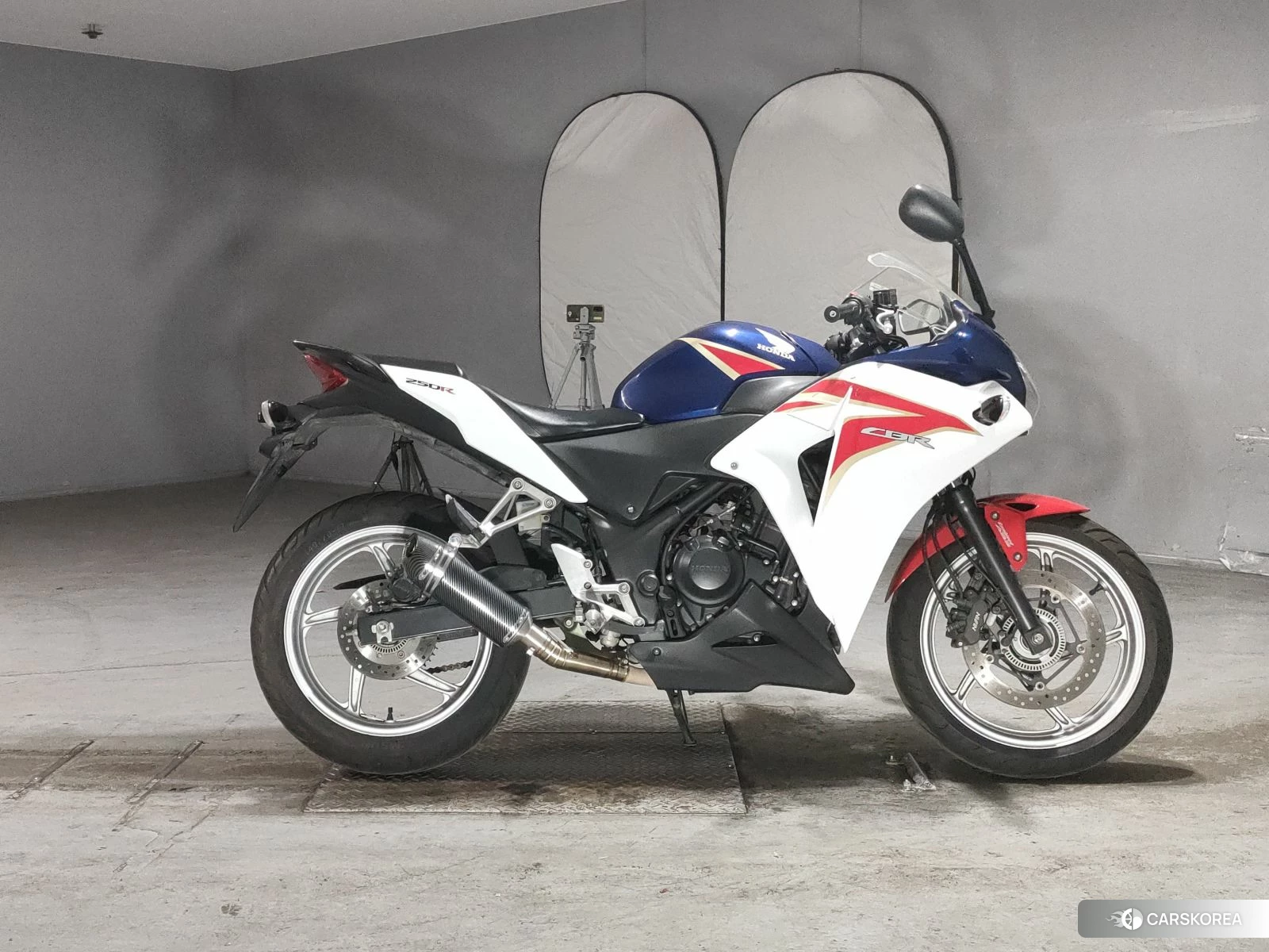 Проданный Honda CBR250R 2011 из Японии, фото 2