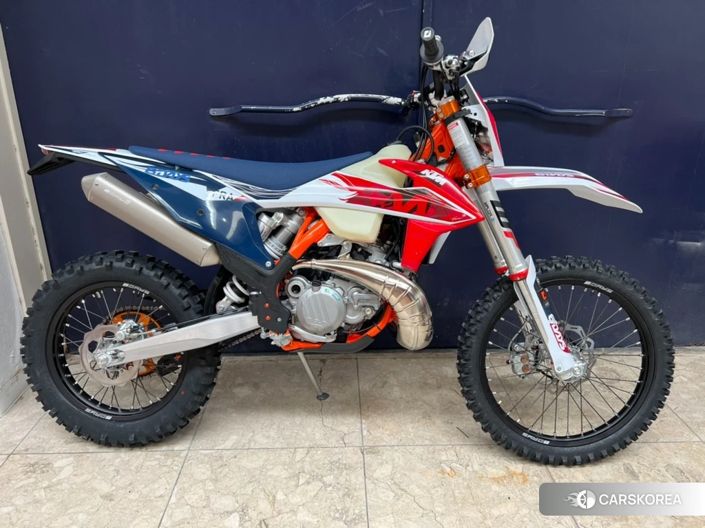 Проданный KTM 250EXC SIXDAYS TPI 2023 из Японии