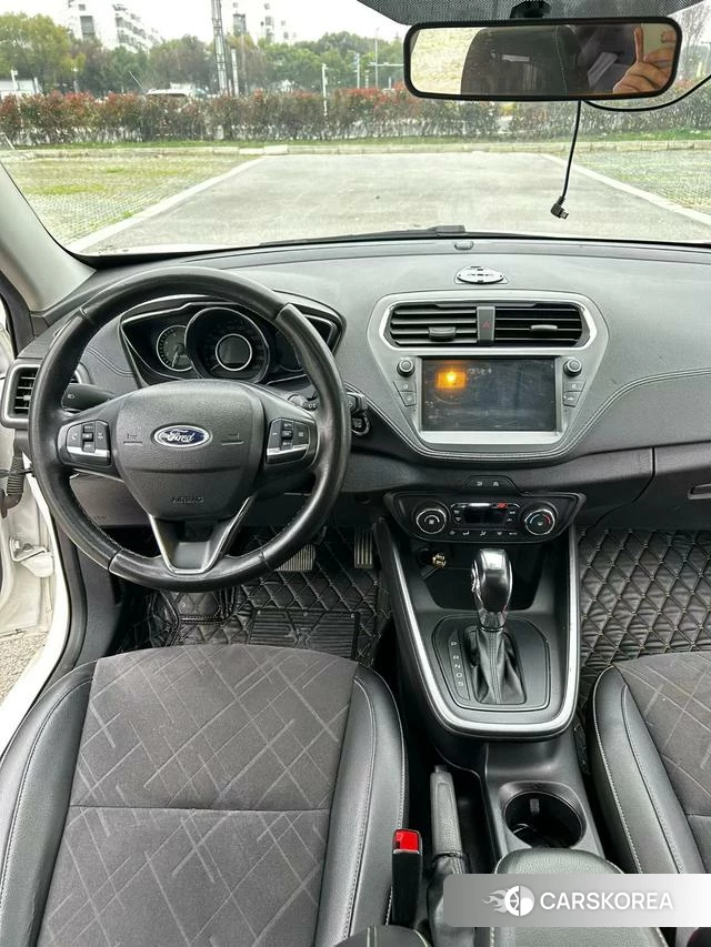 Ford Forrest 2019 Белый из Китая