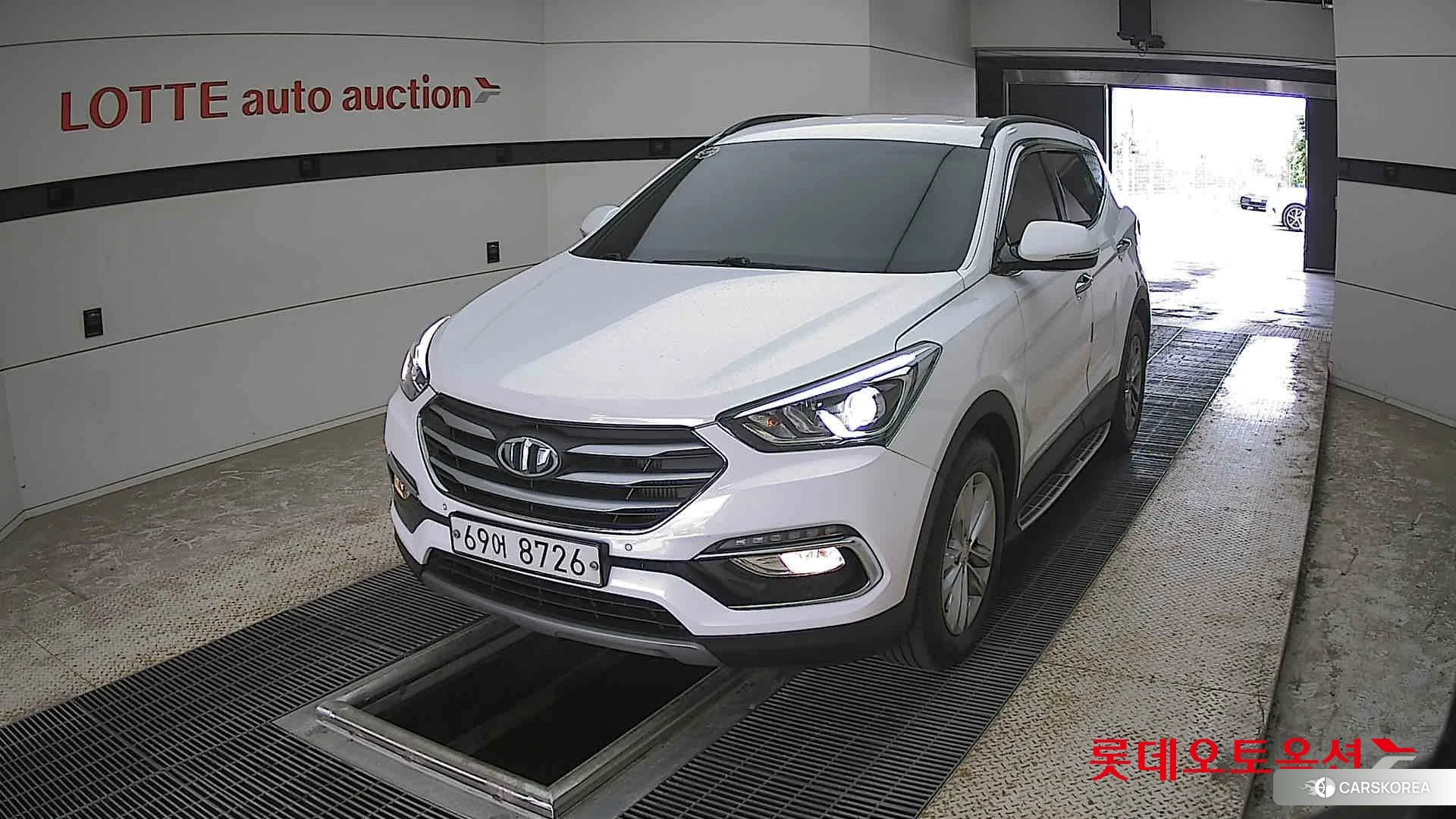 Hyundai Santa Fe 2018 Белый из Кореи
