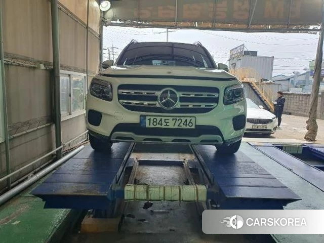 Mercedes-Benz GLB-Class X247 2021 Белый из Кореи