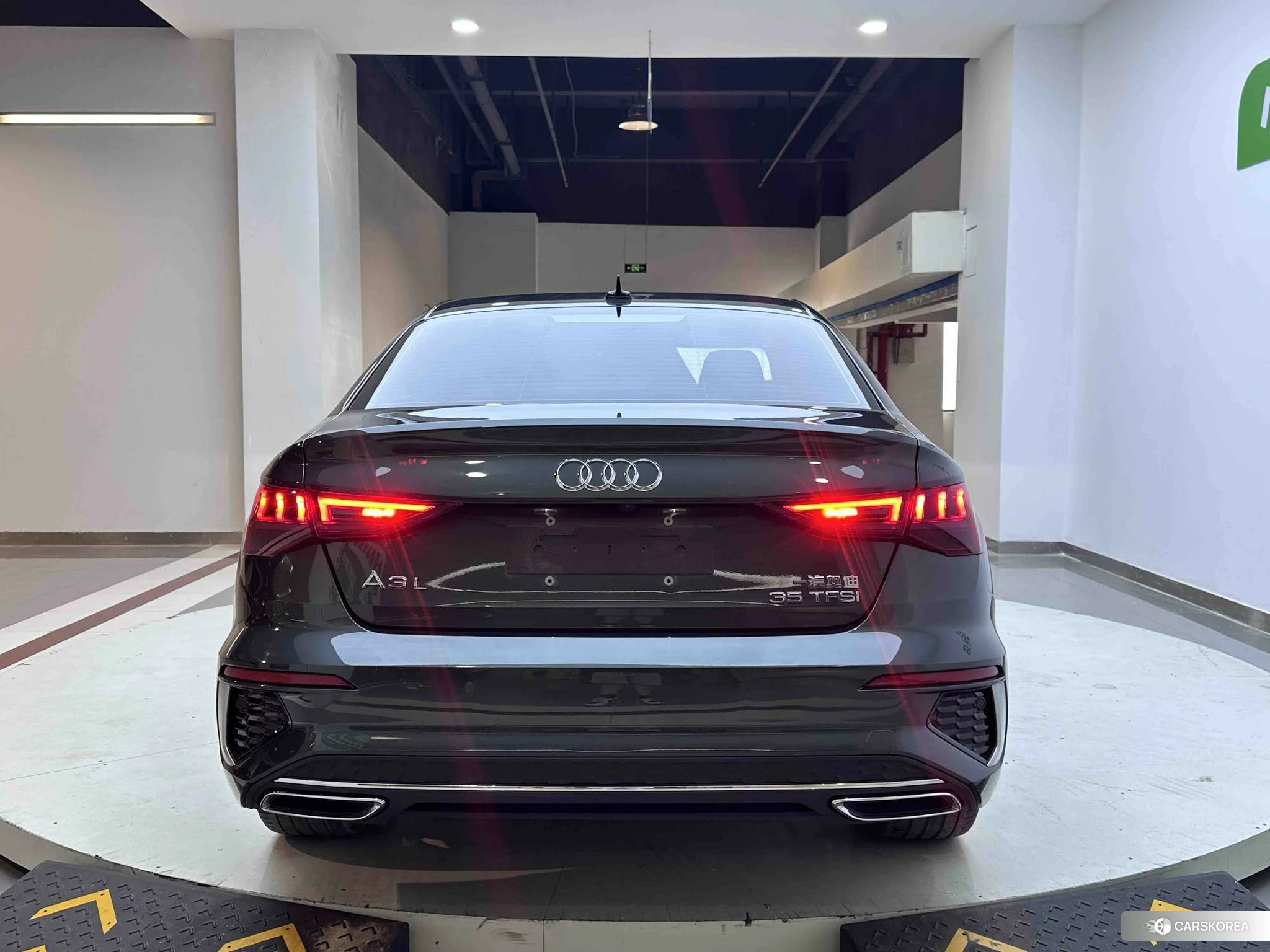 Audi A3 2023 Зеленый из Китая