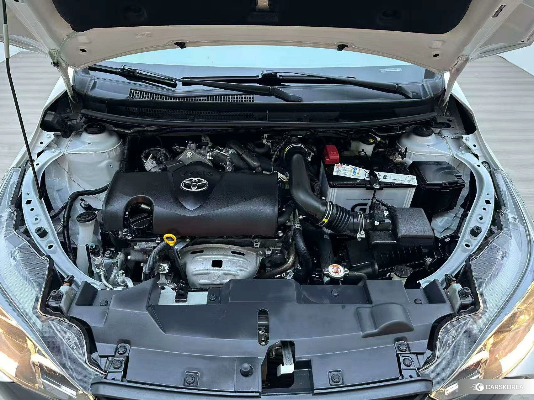 Toyota YARIS L Zhixuan 2021 Белый из Китая