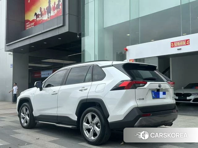 Toyota RAV4 Rongfang 2022 Белый из Китая