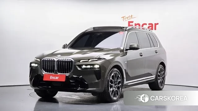 BMW X7 (G07) 2023 Серый из Кореи