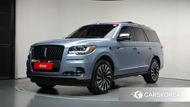 Lincoln Navigator 4th generation 2023 Светло-серебряный цвет из Кореи