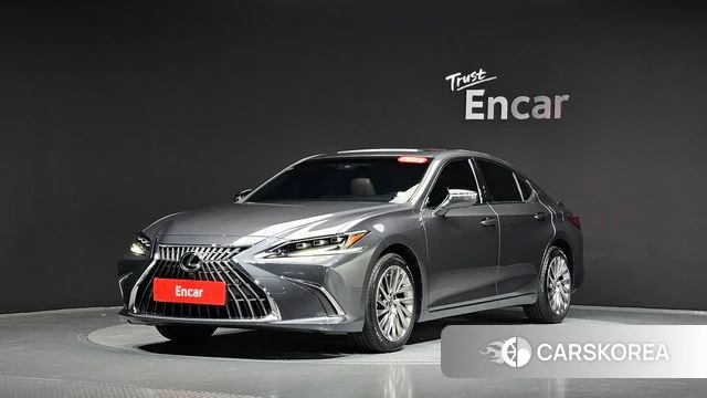 Lexus ES300h 7th generation 2024 Серый из Кореи