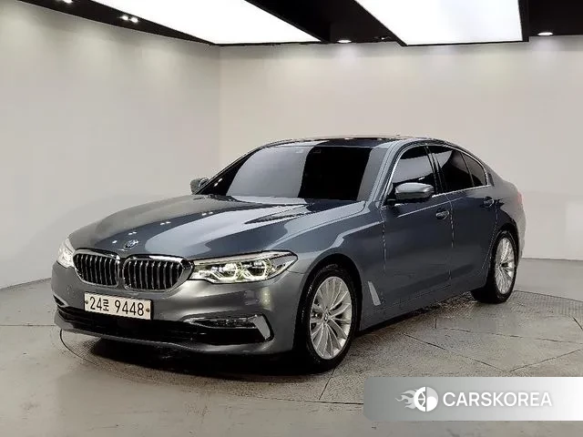 BMW 5 Series (G30) 2018 Серый из Кореи