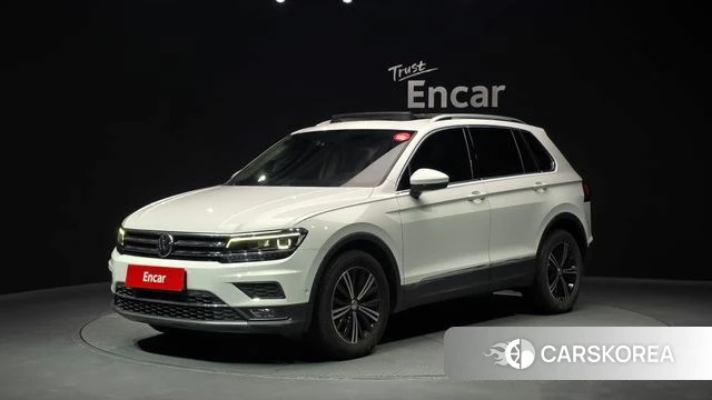 Volkswagen Tiguan second Generation 2019 Белый из Кореи