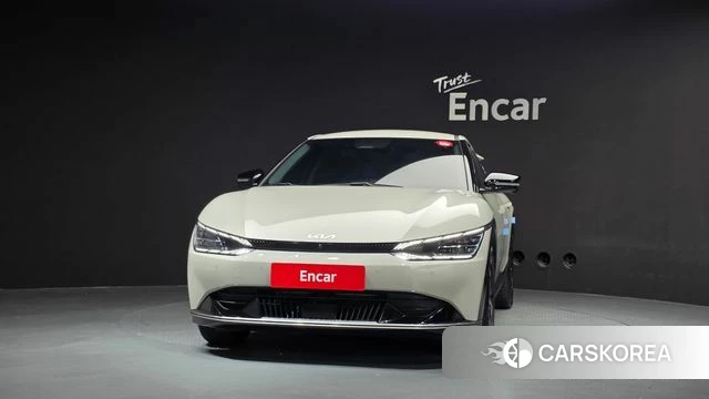 Kia EV6 2023 Белый из Кореи