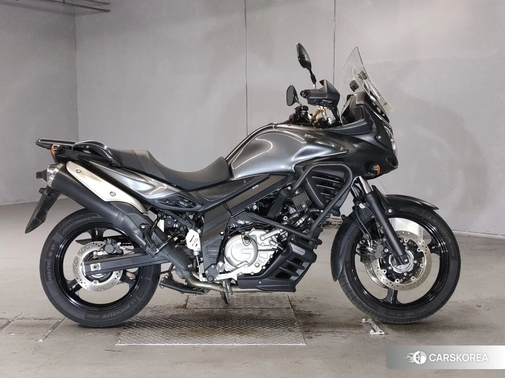 Проданный Suzuki V-STROM 650 DL650 2014 из Японии