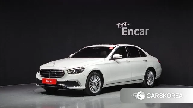 Mercedes-Benz E-Class W213 2021 Белый из Кореи