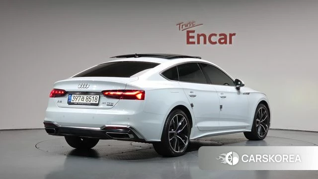 Audi A5 (F5) 2021 Белый из Кореи