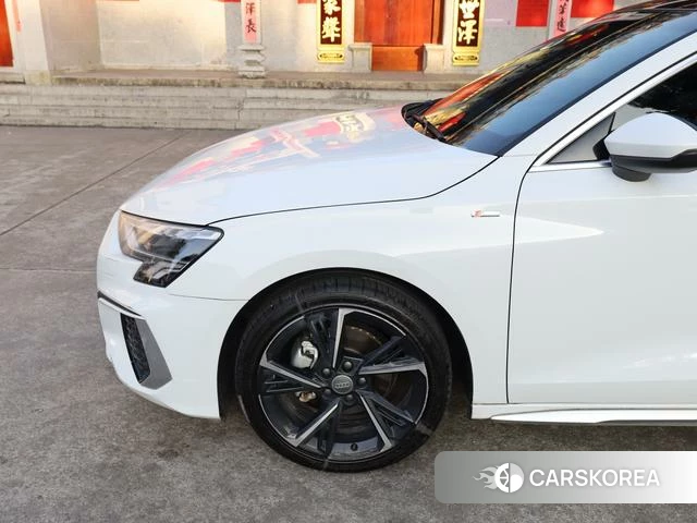 Audi A3 2021 Белый из Китая