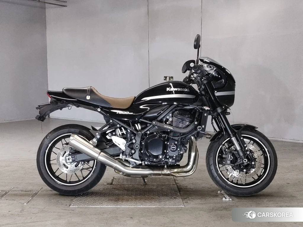 Проданный Kawasaki Z900RS CAFE 2021 из Японии