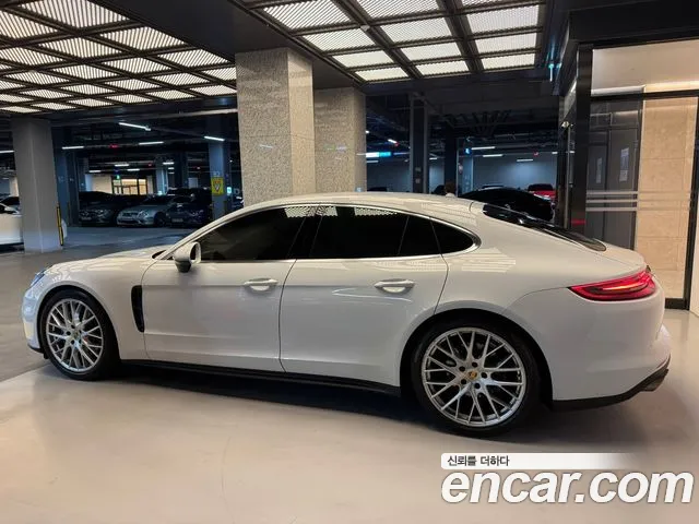 Porsche Panamera (971) 2018 Белый из Кореи