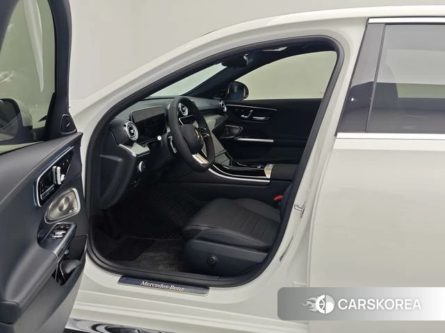 Mercedes-Benz Class C 2025 Белый из Китая