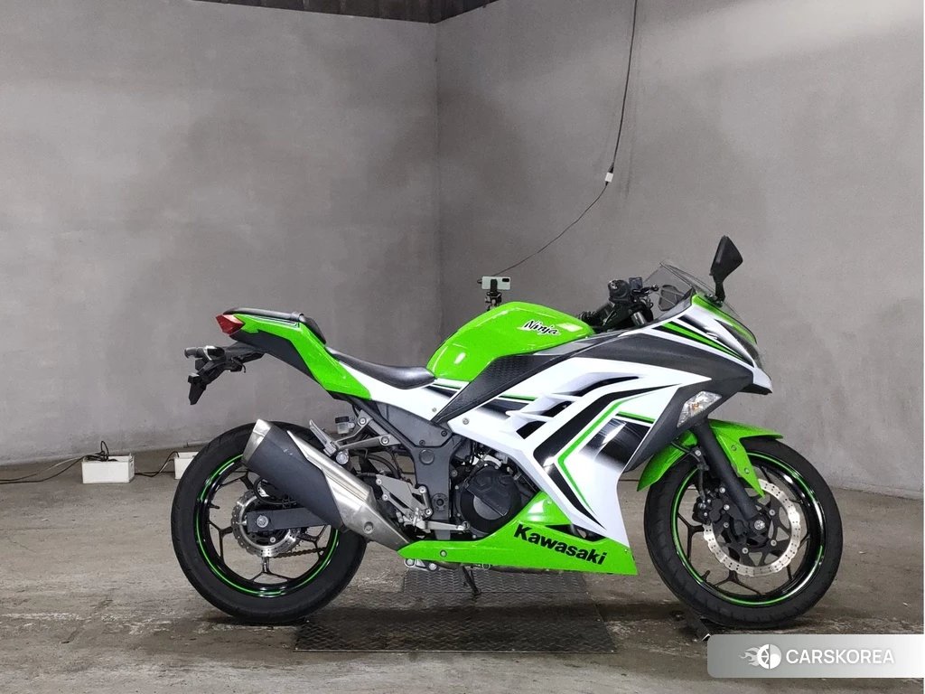 Проданный Kawasaki NINJA 250 2016 из Японии, фото 2