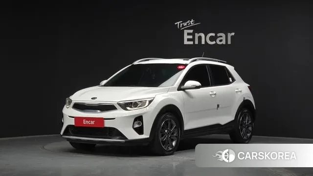 Kia Stonic 2018 Белый из Кореи