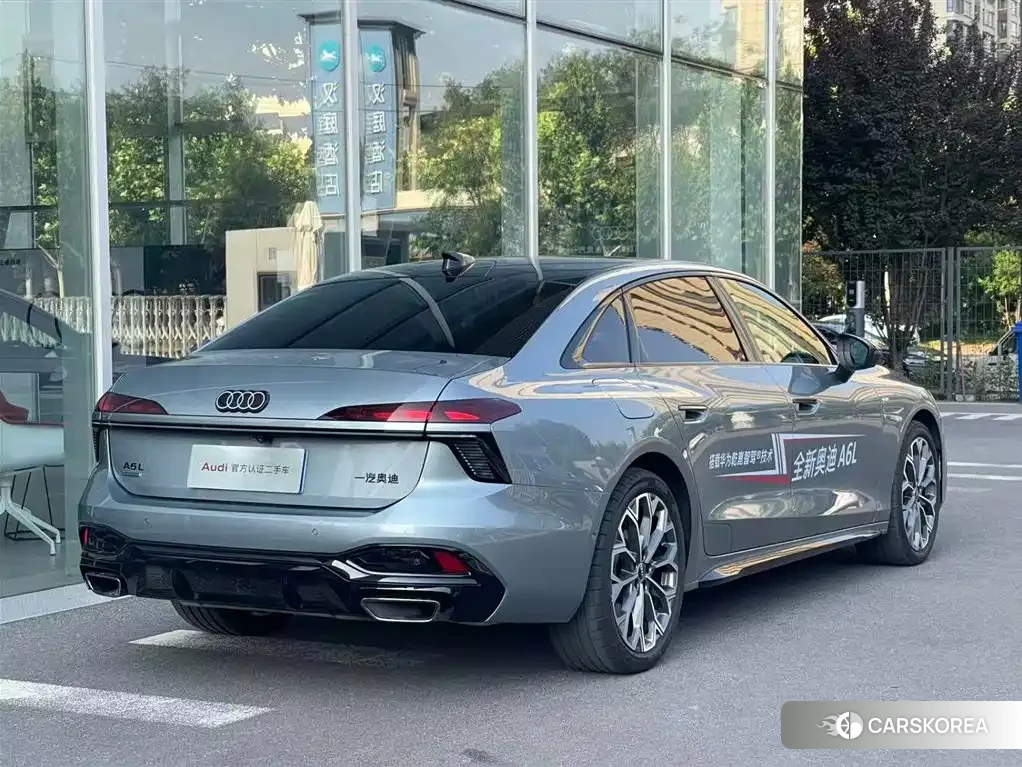 Audi A6L 2026 Silver/gray из Китая