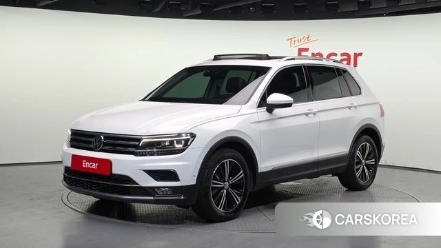 Volkswagen Tiguan second Generation 2019 Белый из Кореи