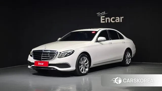 Mercedes-Benz E-Class W213 2020 Белый из Кореи
