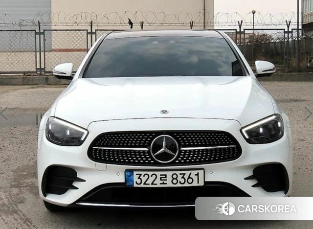 Mercedes-Benz E-Class W213 2022 Белый из Кореи