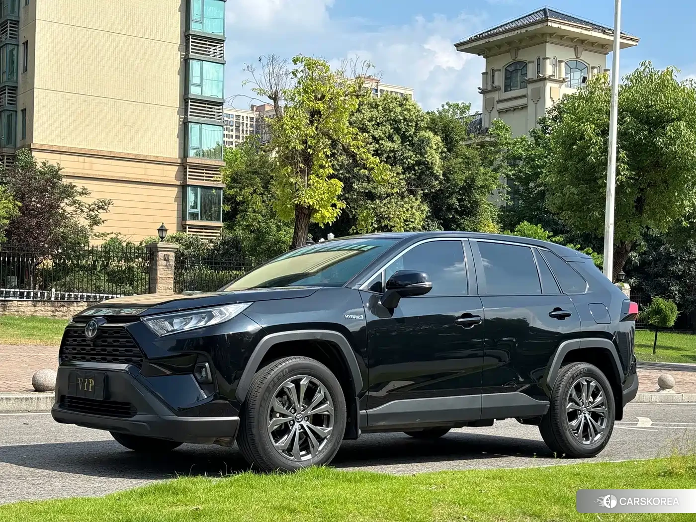 Toyota RAV4 2023 Черный из Китая